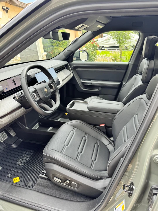 2027 Rivian - Image 30 of 31