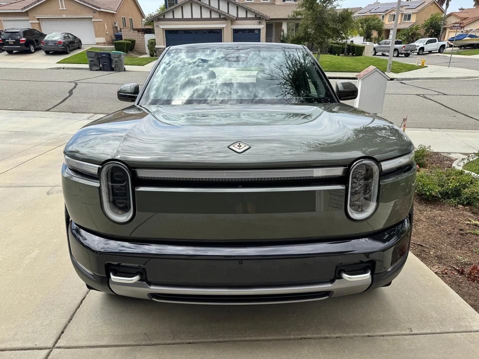 2027 Rivian - Image 15 of 31