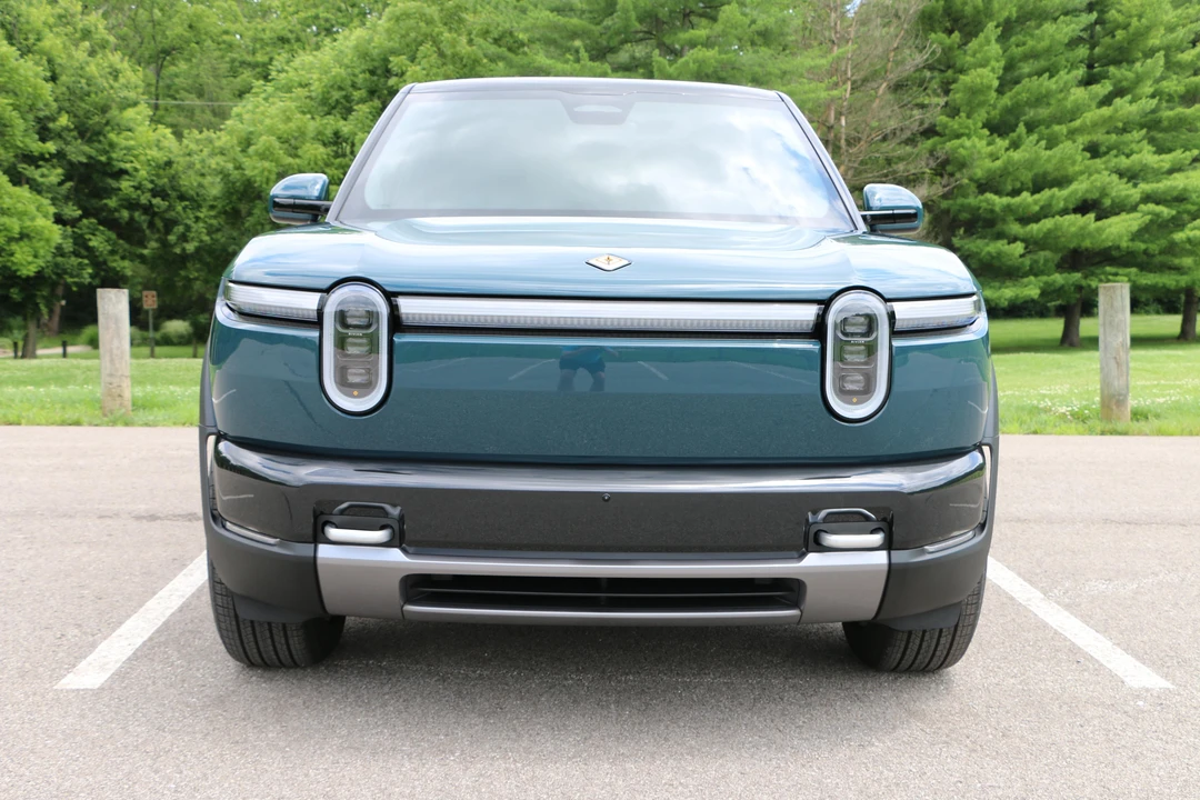 2027 Rivian - Image 6 of 31