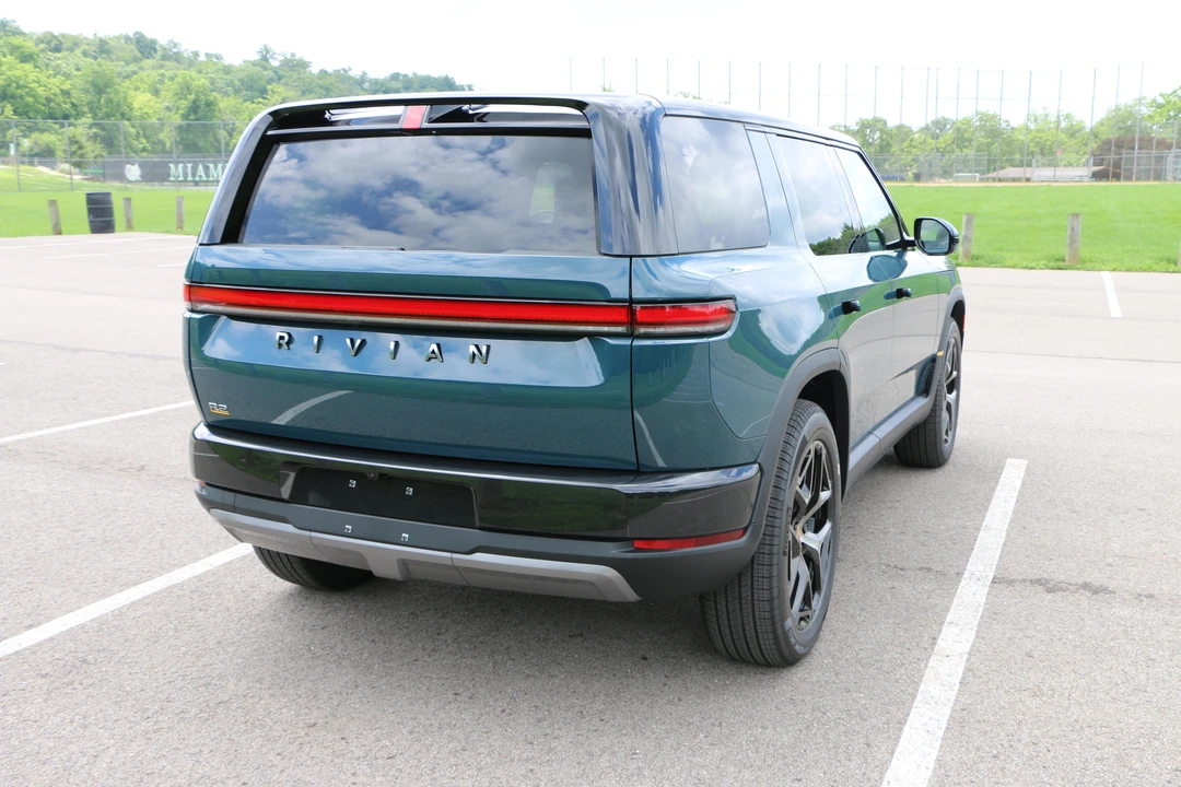 2027 Rivian - Image 13 of 31