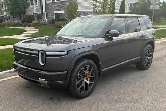 2027 Rivian R2 Performance AWD