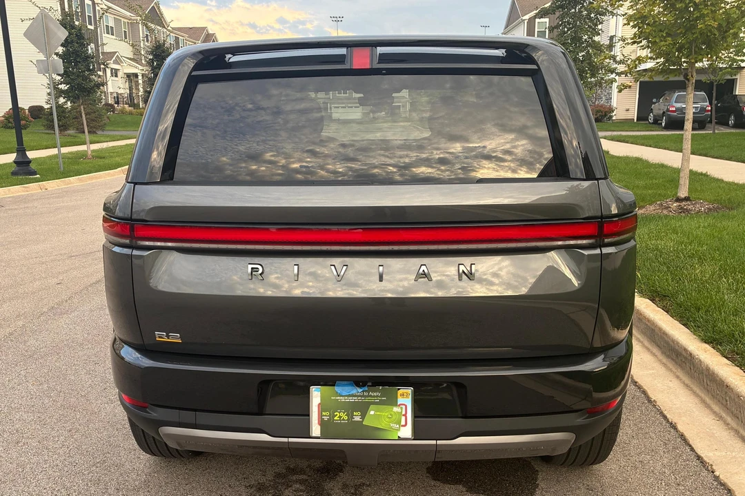 2027 Rivian - Image 5 of 31