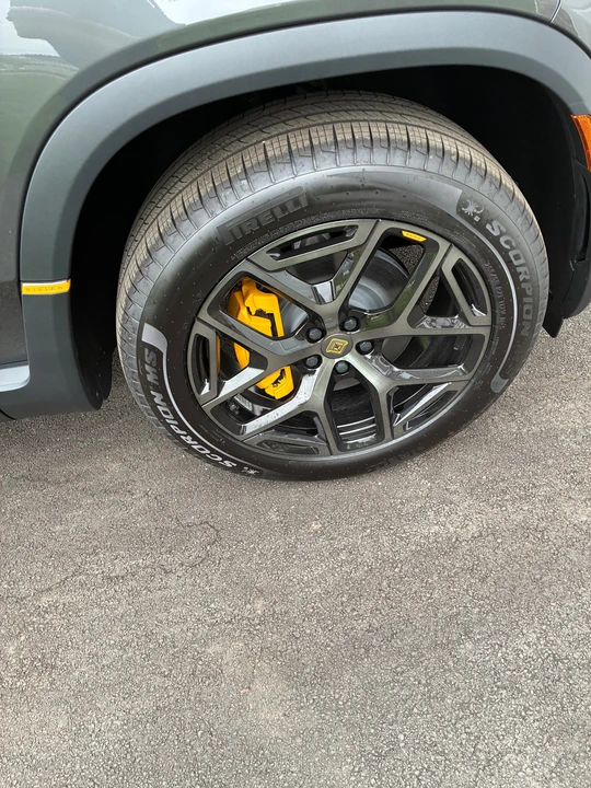 2027 Rivian - Image 17 of 31