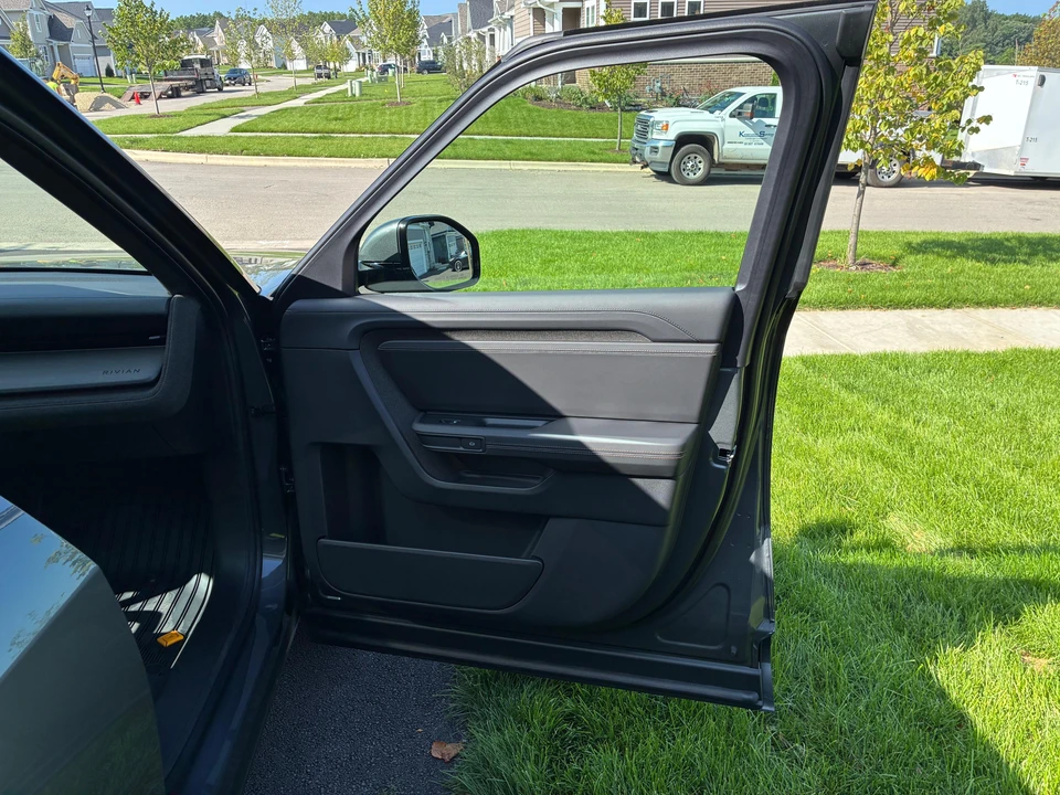 2027 Rivian - Image 29 of 31