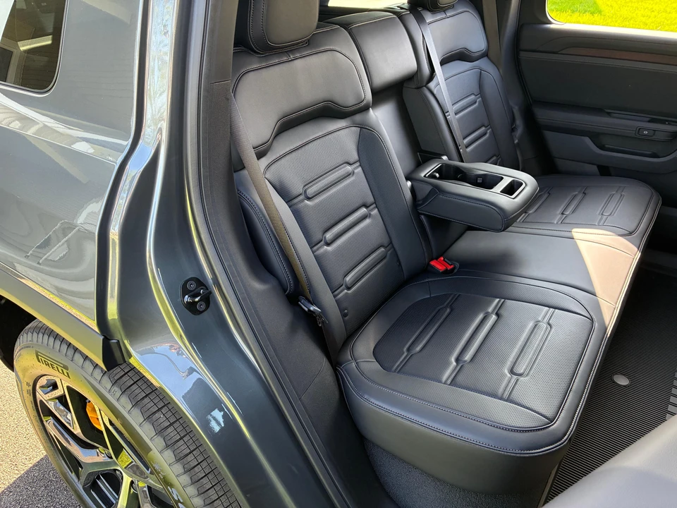 2027 Rivian - Image 25 of 31