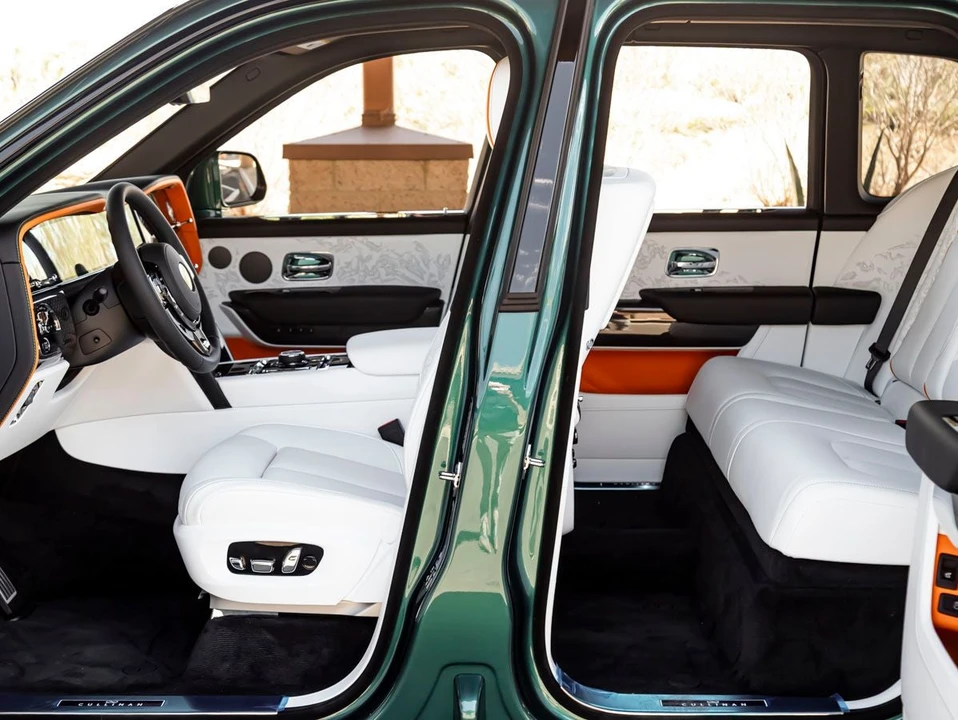 2027 Rolls-Royce Cullinan Black Badge - Image 29 of 31