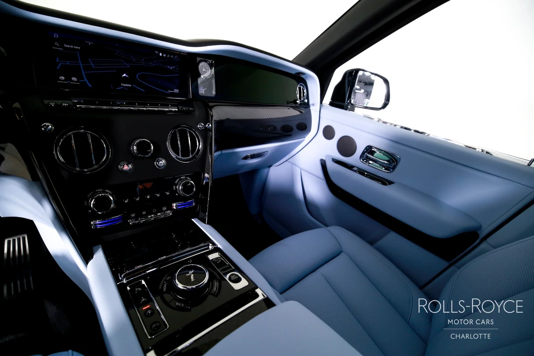 2027 Rolls-Royce Cullinan - Image 17 of 31