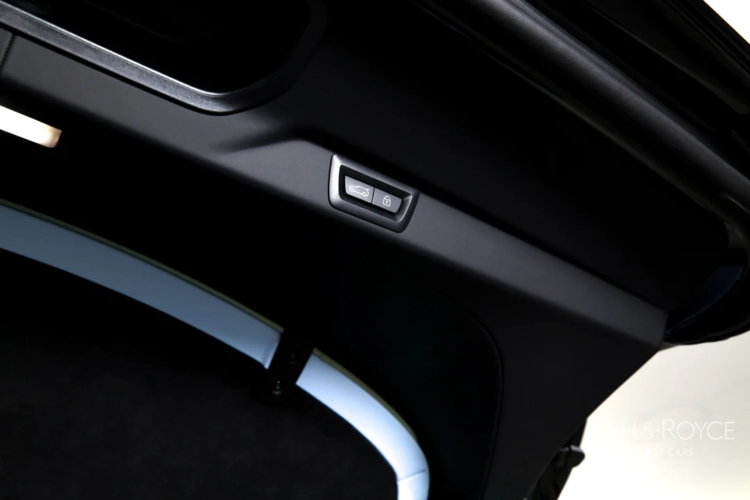 2027 Rolls-Royce Cullinan - Image 28 of 31