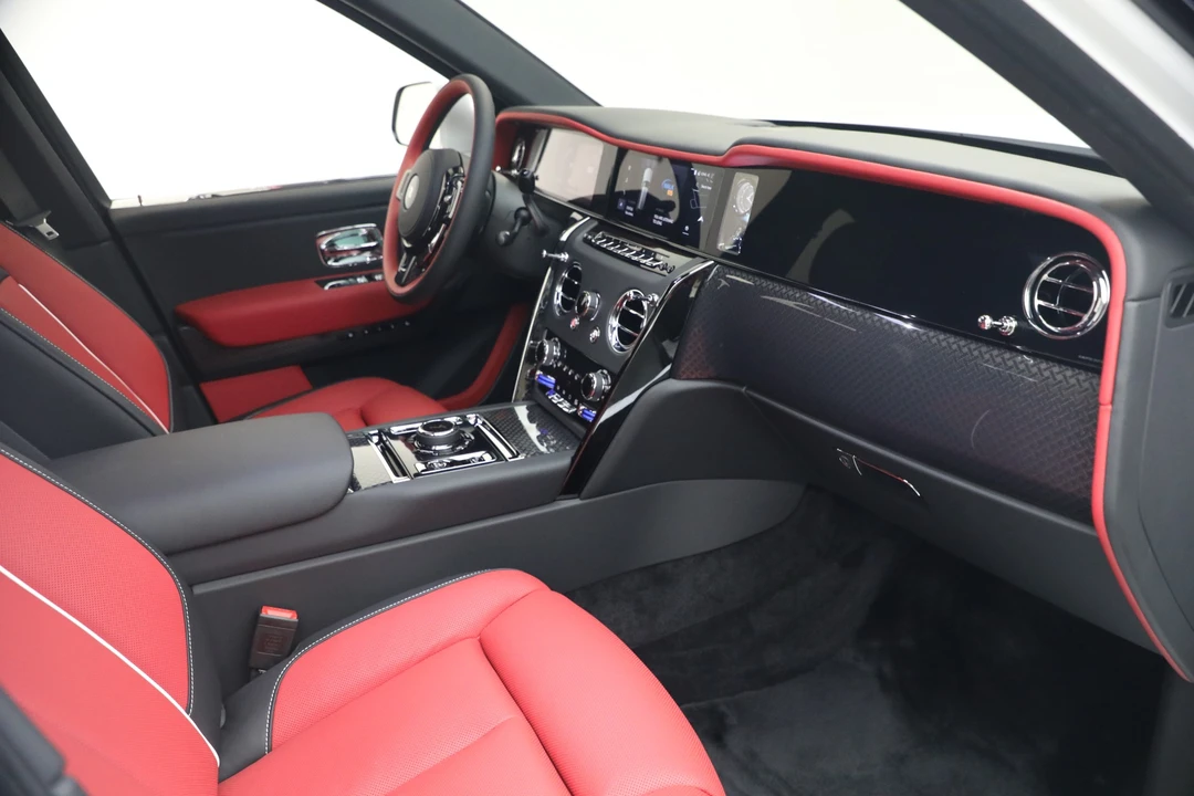 2027 Rolls-Royce Cullinan Black Badge - Image 19 of 31