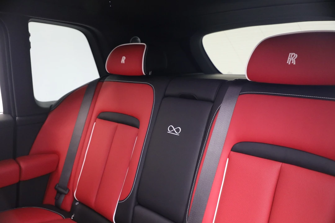 2027 Rolls-Royce Cullinan Black Badge - Image 27 of 31