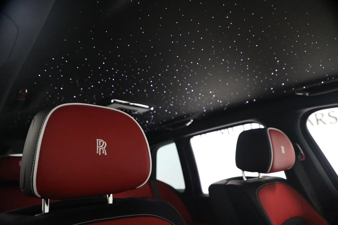 2027 Rolls-Royce Cullinan Black Badge - Image 30 of 31