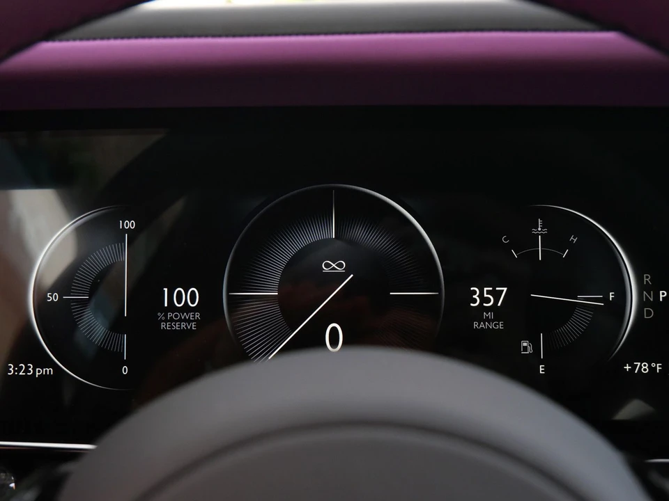 2027 Rolls-Royce Cullinan Black Badge - Image 16 of 31