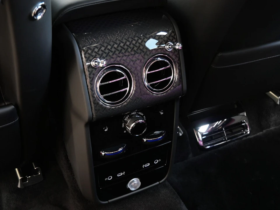 2027 Rolls-Royce Cullinan Black Badge - Image 29 of 31