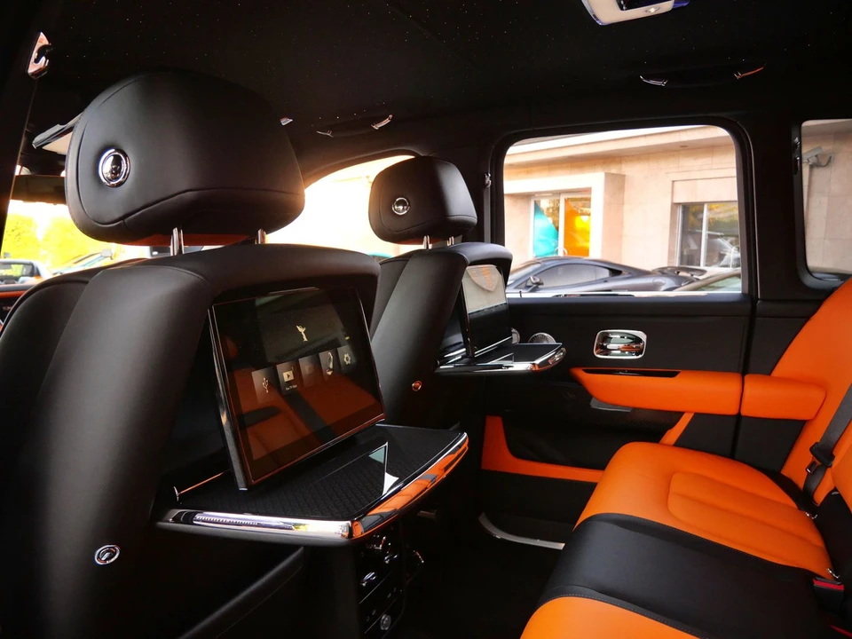 2027 Rolls-Royce Cullinan Black Badge - Image 28 of 31
