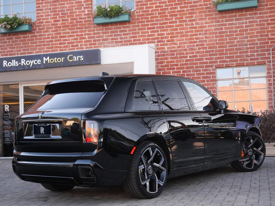 2027 Rolls-Royce Cullinan Black Badge - Image 2 of 31