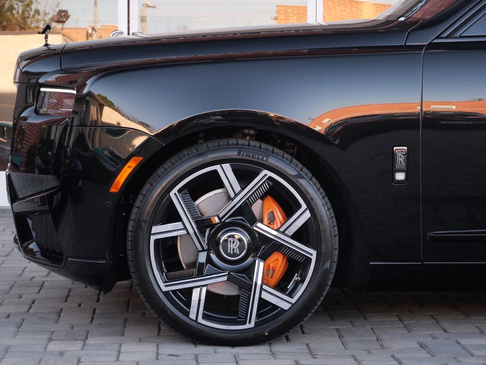 2027 Rolls-Royce Cullinan Black Badge - Image 12 of 31