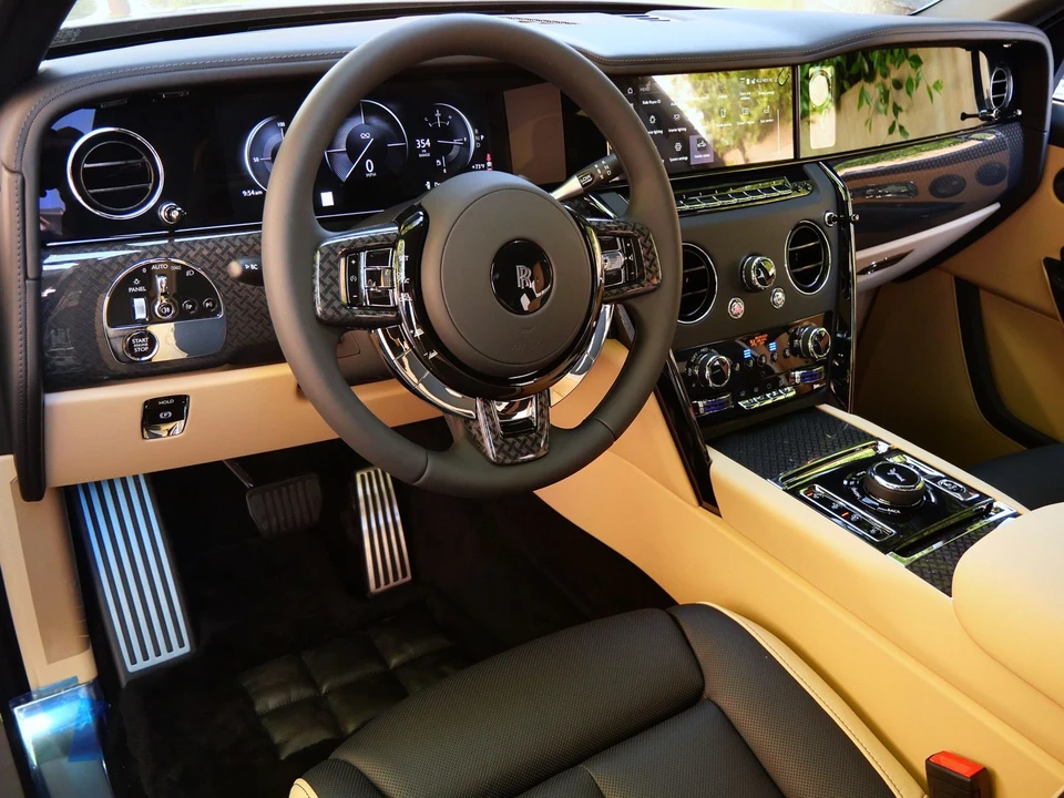 2027 Rolls-Royce Cullinan Black Badge - Image 17 of 31