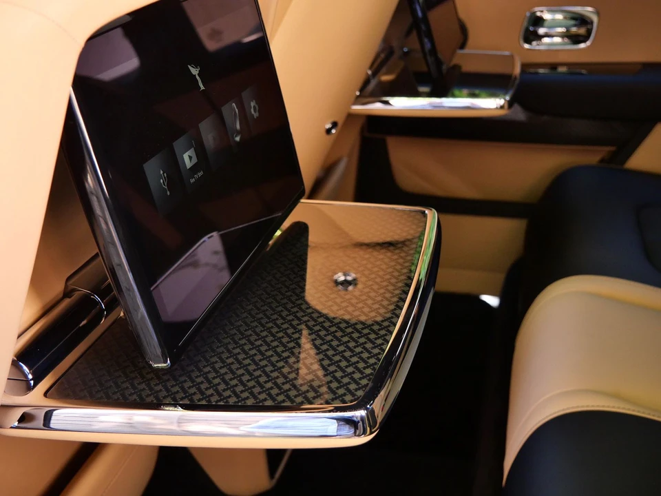 2027 Rolls-Royce Cullinan Black Badge - Image 27 of 31