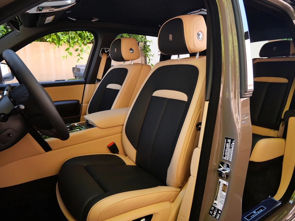 2027 Rolls-Royce Cullinan Black Badge - Image 25 of 31