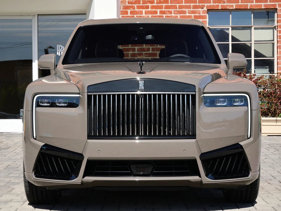 2027 Rolls-Royce Cullinan Black Badge - Image 5 of 31