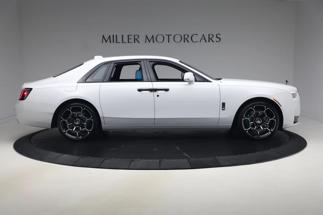 2027 Rolls-Royce Ghost Black Badge 2nd Gen - Image 9 of 31