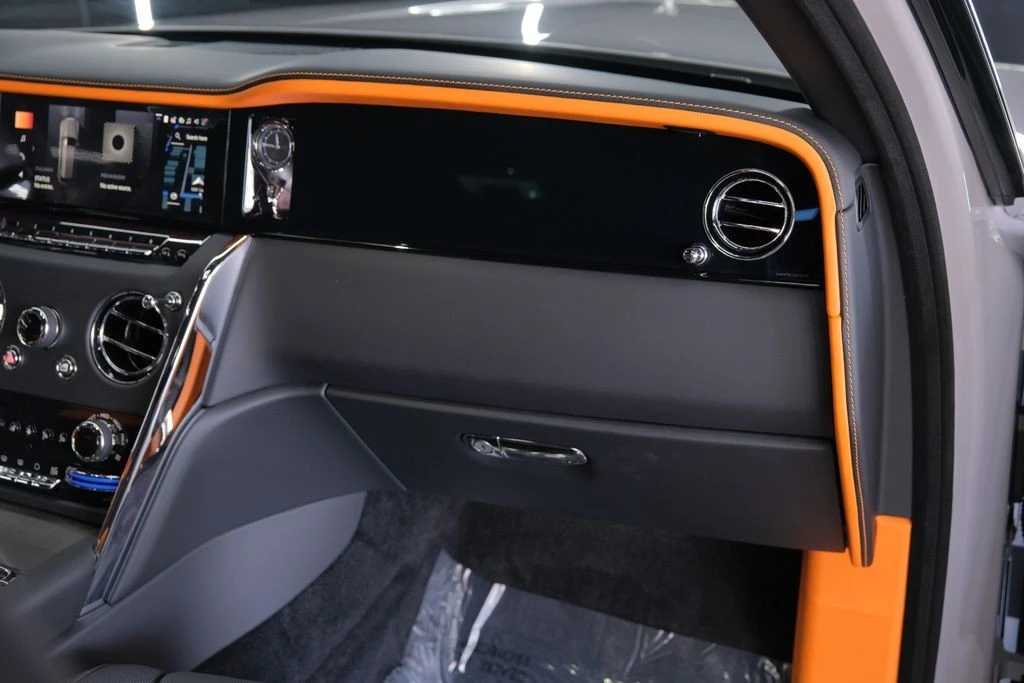 2027 Rolls-Royce Cullinan - Image 18 of 31