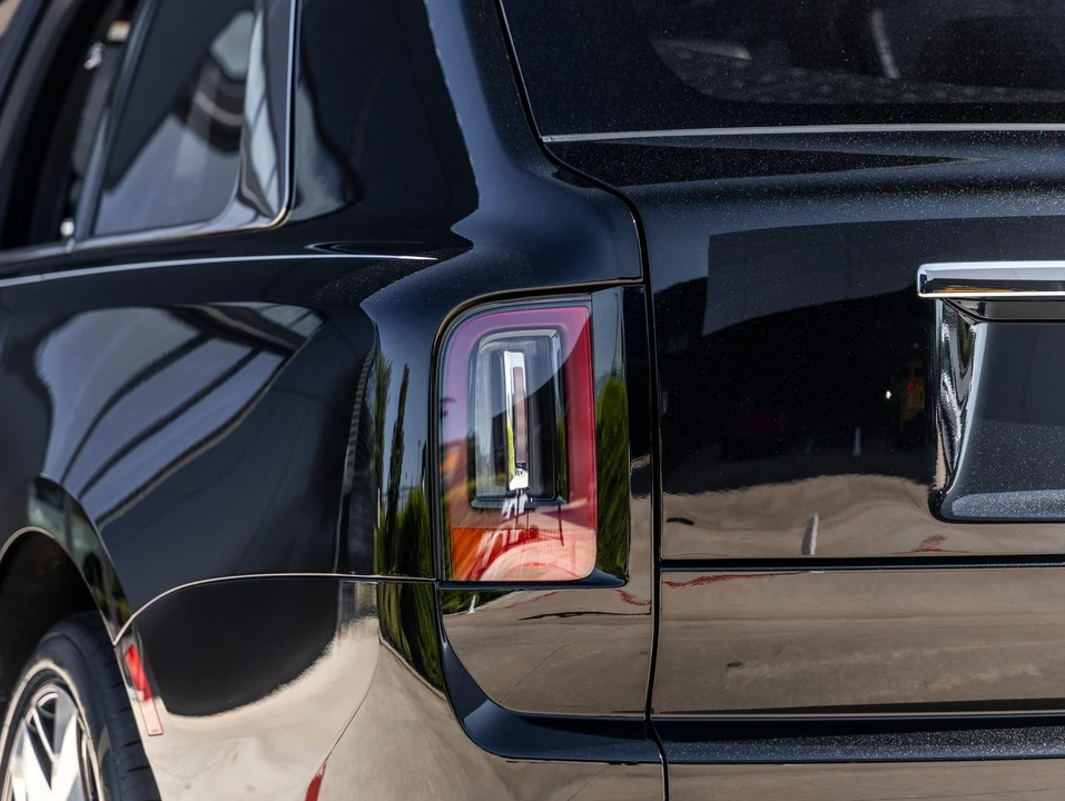 2027 Rolls-Royce Cullinan - Image 13 of 31