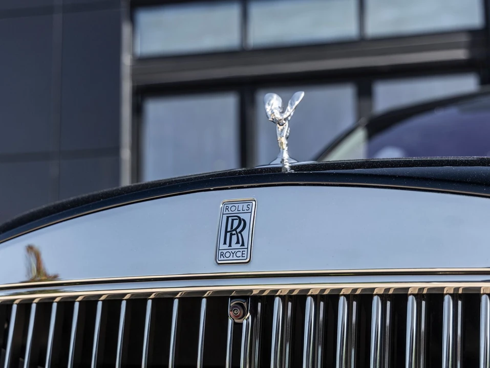 2027 Rolls-Royce Cullinan - Image 18 of 31