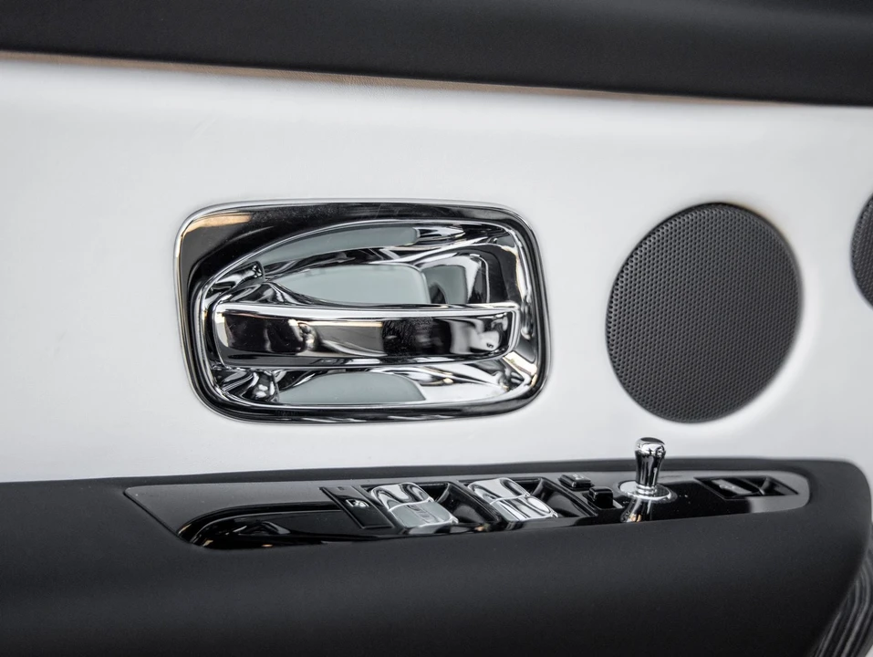 2027 Rolls-Royce Cullinan - Image 25 of 31