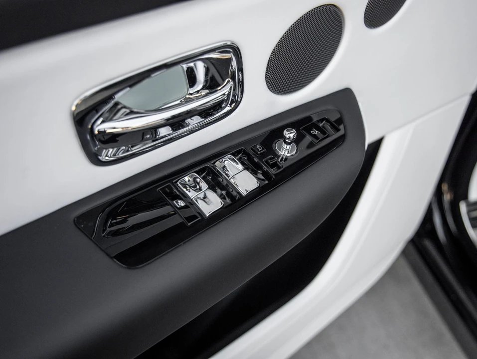 2027 Rolls-Royce Cullinan - Image 26 of 31