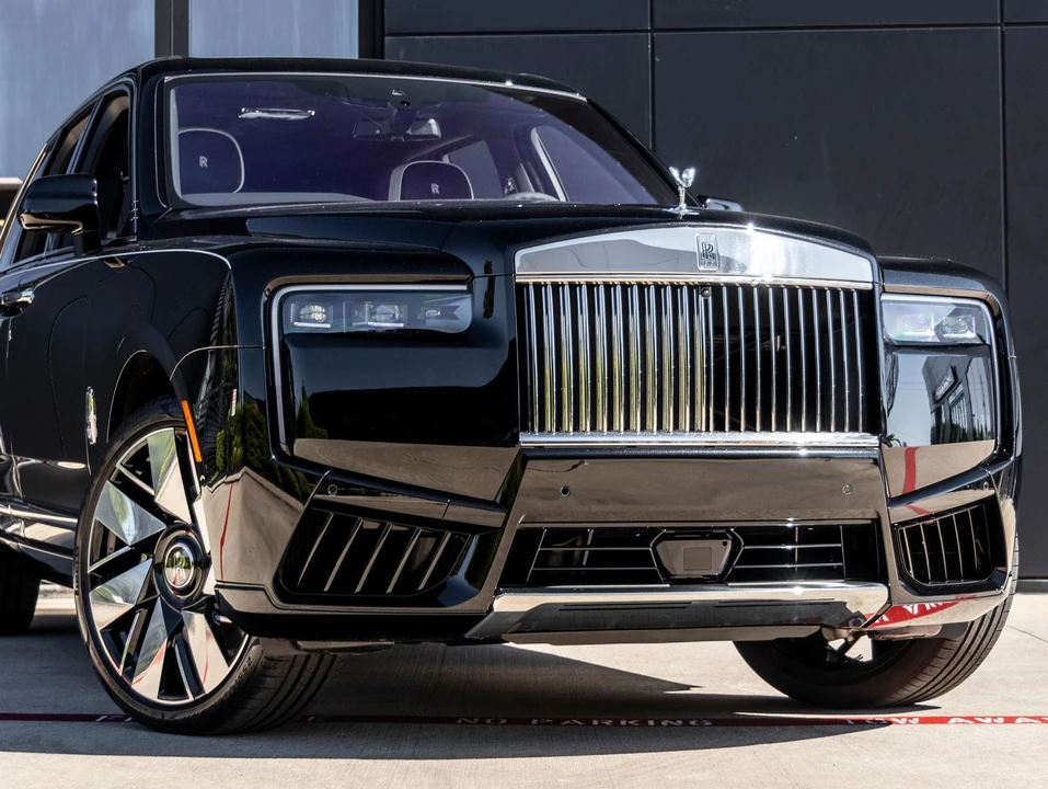 2027 Rolls-Royce Cullinan - Image 8 of 31
