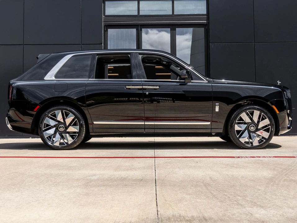 2027 Rolls-Royce Cullinan - Image 12 of 31