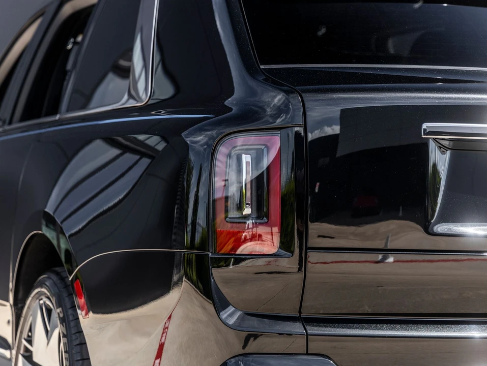 2027 Rolls-Royce Cullinan - Image 14 of 31