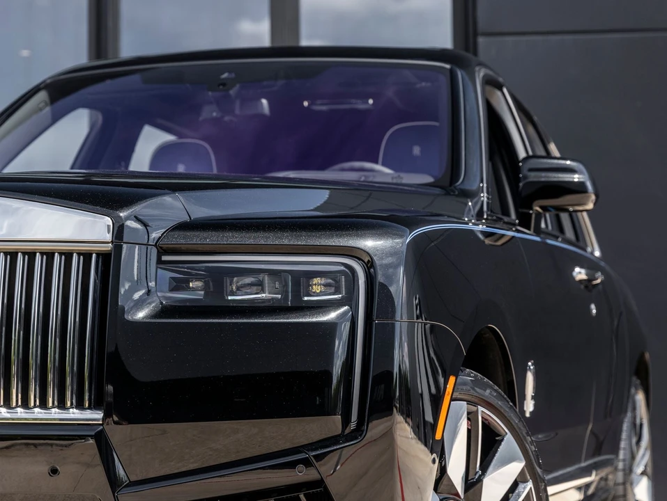 2027 Rolls-Royce Cullinan - Image 18 of 31