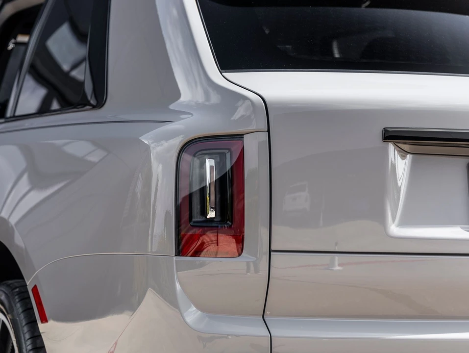 2027 Rolls-Royce Cullinan Black Badge - Image 13 of 31