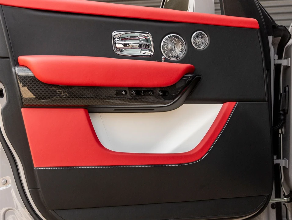 2027 Rolls-Royce Cullinan Black Badge - Image 25 of 31