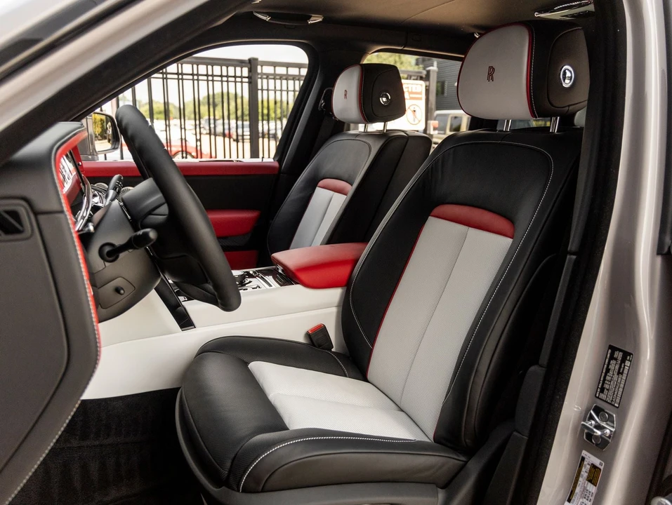 2027 Rolls-Royce Cullinan Black Badge - Image 31 of 31