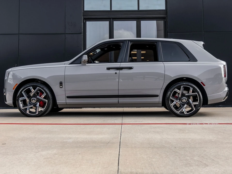 2027 Rolls-Royce Cullinan Black Badge - Image 3 of 31
