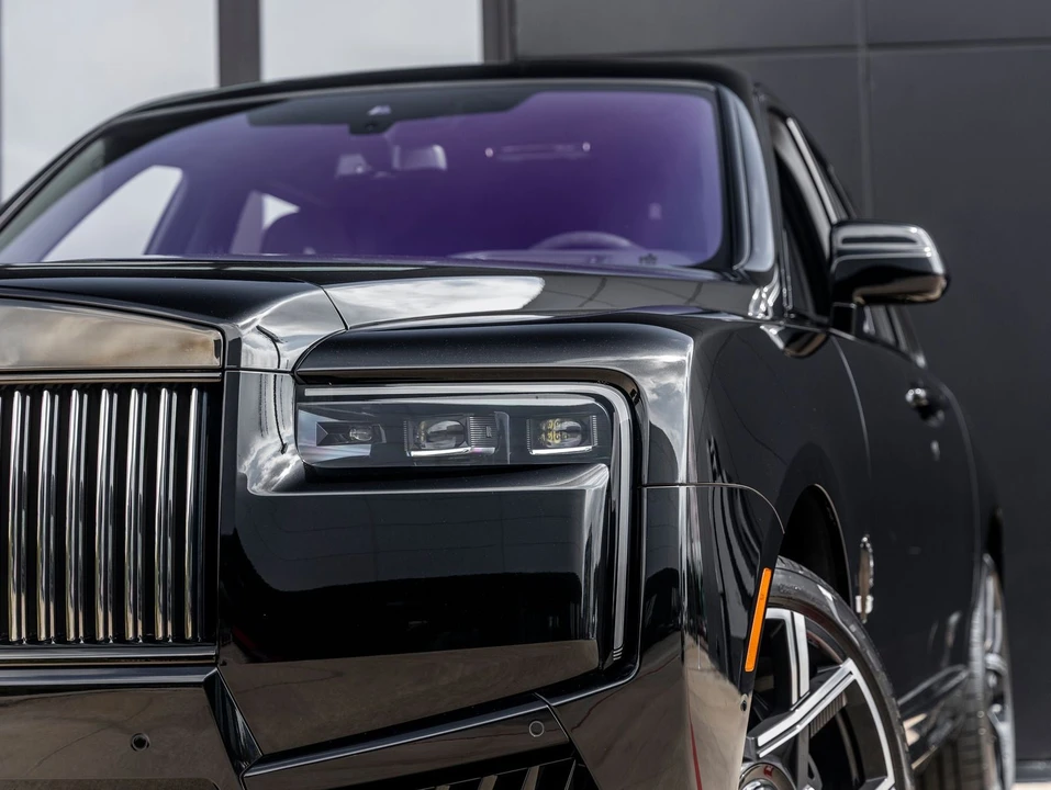 2027 Rolls-Royce Cullinan Black Badge - Image 15 of 31