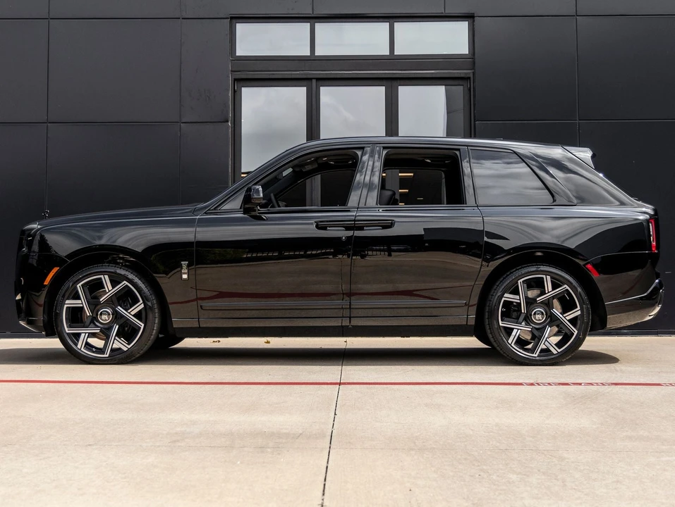 2027 Rolls-Royce Cullinan Black Badge - Image 3 of 31