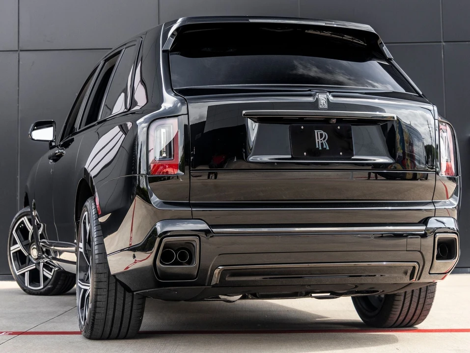 2027 Rolls-Royce Cullinan Black Badge - Image 9 of 31