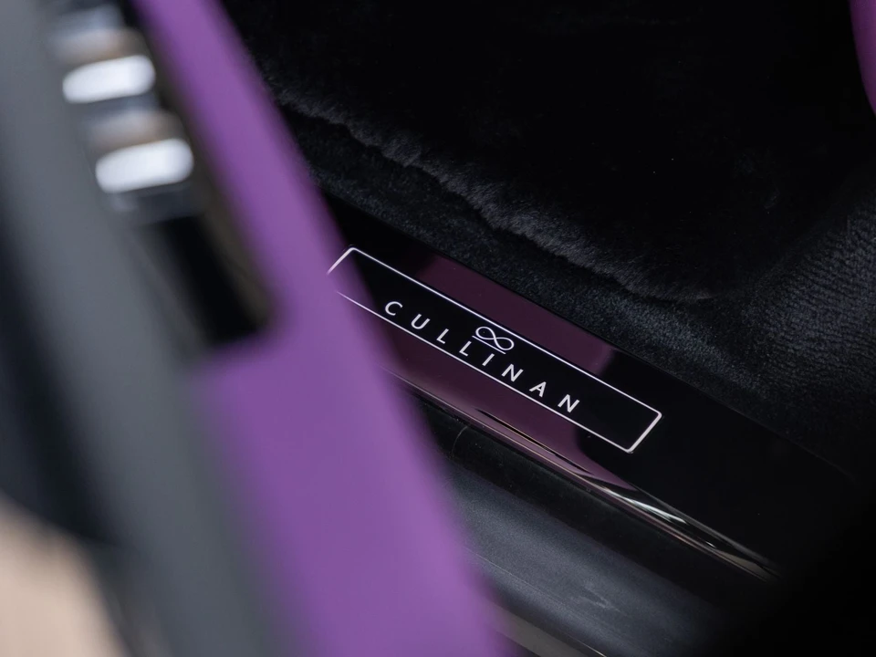 2027 Rolls-Royce Cullinan Black Badge - Image 29 of 31