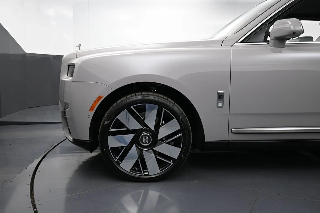 2027 Rolls-Royce Cullinan - Image 12 of 31