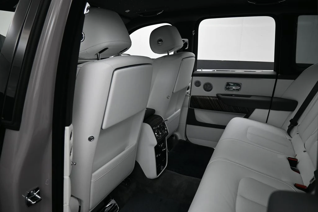 2027 Rolls-Royce Cullinan - Image 25 of 31