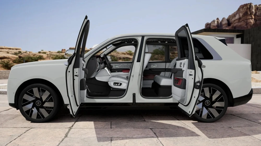 2027 Rolls-Royce Cullinan - Image 10 of 11