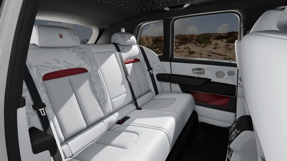 2027 Rolls-Royce Cullinan - Image 7 of 11