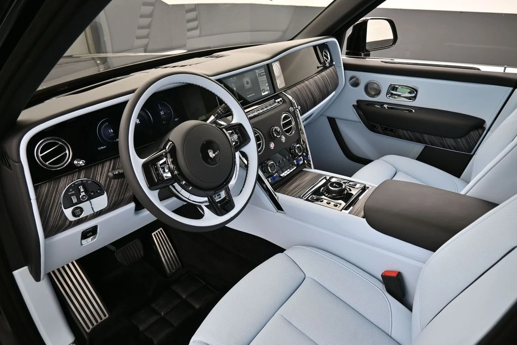 2027 Rolls-Royce Cullinan - Image 4 of 31