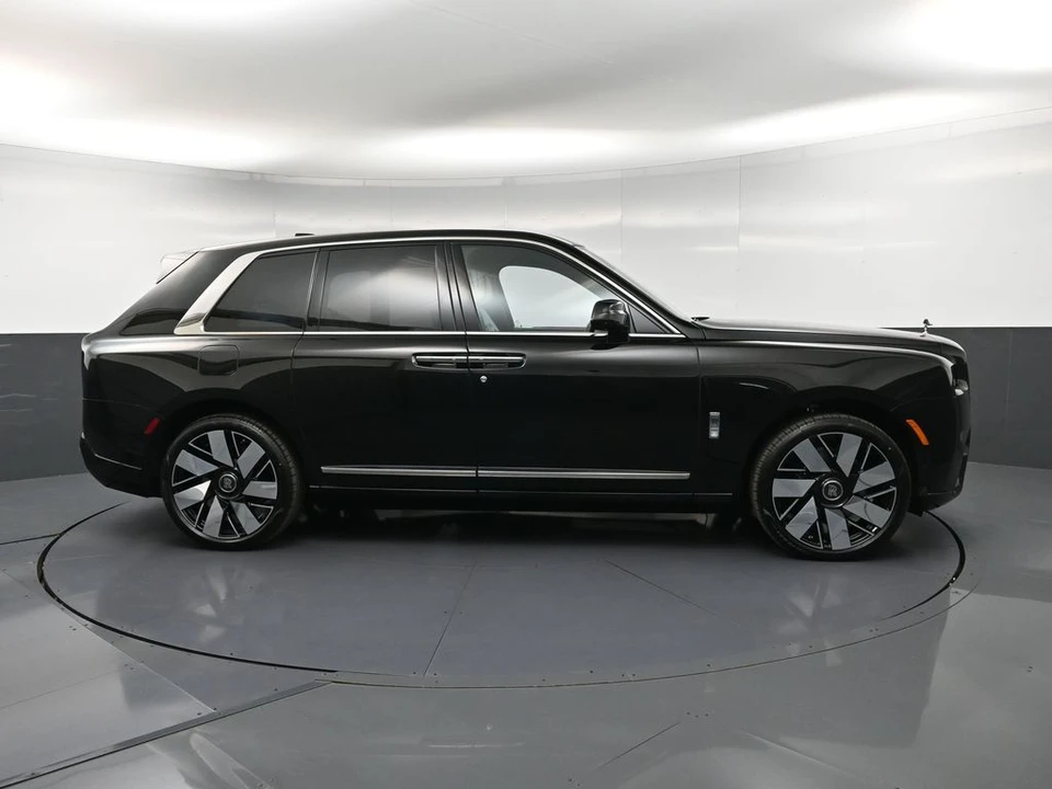 2027 Rolls-Royce Cullinan - Image 9 of 31