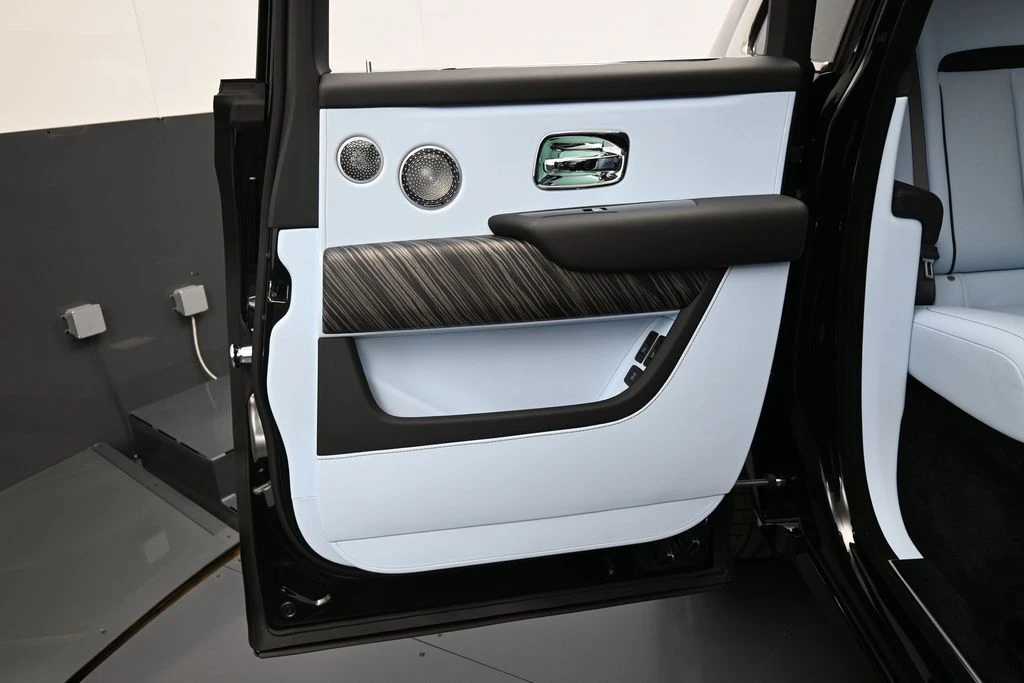 2027 Rolls-Royce Cullinan - Image 26 of 31