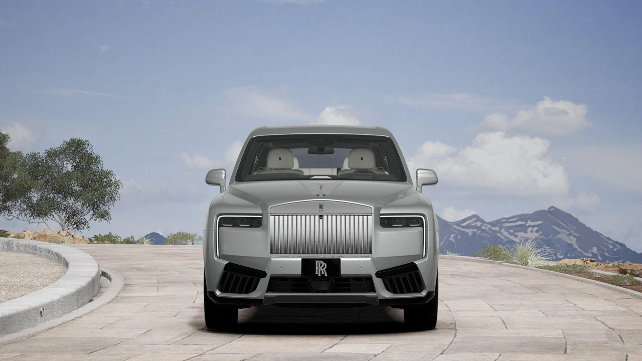 2027 Rolls-Royce Cullinan - Image 2 of 9